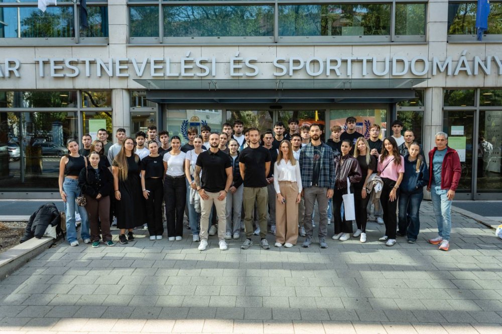 Szakmai tanulmányi út - sport szakos hallgatóink a Magyar Testnevelési és Sporttudományi Egyetemen